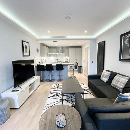 Modern 3 Bedroom Apartment, West End Edimburgo Exterior foto